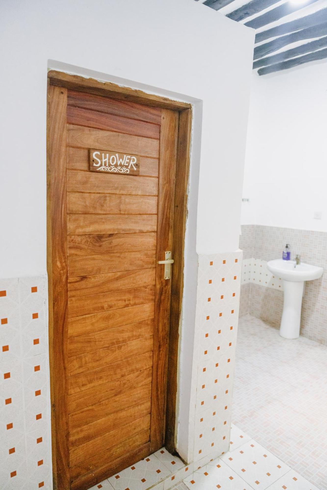 Shoki Shoki Guest House Zanzibar Exterior photo